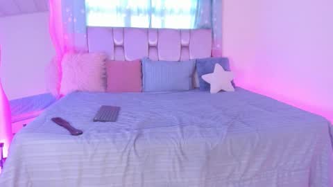 Keisy  online show from 02/24/26, 02:15