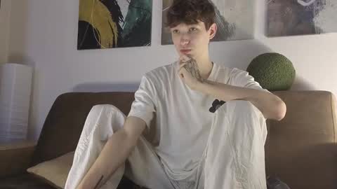 Snapshot of keithcozart1337 chatting on 11/10/25, 10:09 Mark online show from 11/10/25, 10:09