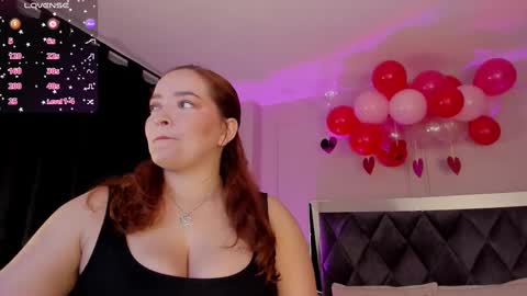 Snapshot of keitlynsoto chatting on 02/14/25, 11:10 Sofia online show from 02/14/25, 11:10