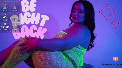 Snapshot of keitlynsoto chatting on 12/22/25, 12:13 Sofia online show from 12/22/25, 12:13