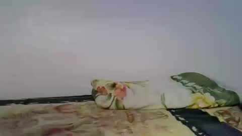 keleni1 online show from 01/12/26, 12:32