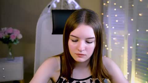 Snapshot of kelliebanshe chatting on 07/14/26, 04:28 kelliebanshe online show from 07/14/26, 04:28