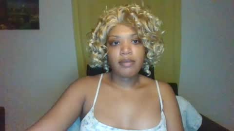 Snapshot of kelliecapri chatting on 07/14/26, 02:49 Kellie online show from 07/14/26, 02:49