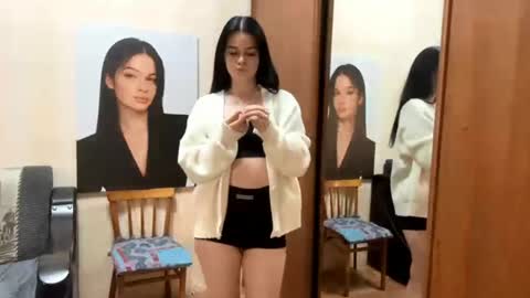 Snapshot of kelligosda chatting on 04/16/26, 03:46 Bella online show from 04/16/26, 03:46