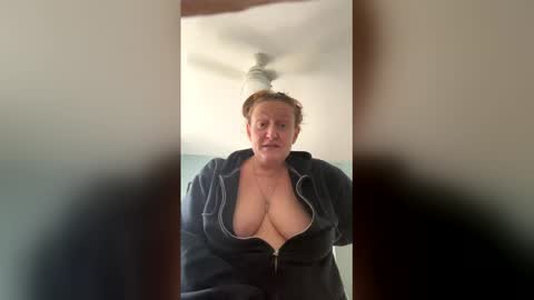 Snapshot of kellilyn10 chatting on 04/03/26, 03:10 kellilyn10 online show from 04/03/26, 03:10