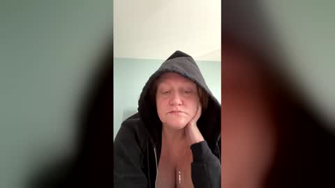 kellilyn1081187 online show from 03/27/26, 02:39