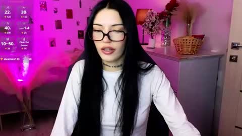Snapshot of kelly__bunny chatting on 07/18/26, 08:45 Kelly online show from 07/18/26, 08:45