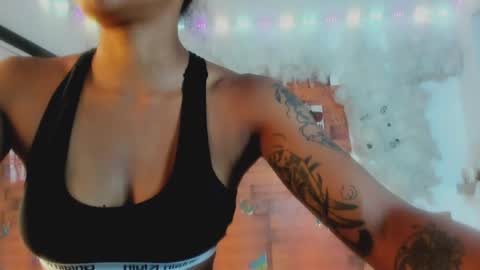 kelly__thomson online show from 02/09/25, 02:29