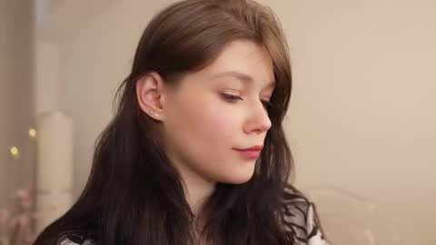 Snapshot of kelly_ember chatting on 03/12/25, 01:19 KELLY online show from 03/12/25, 01:19