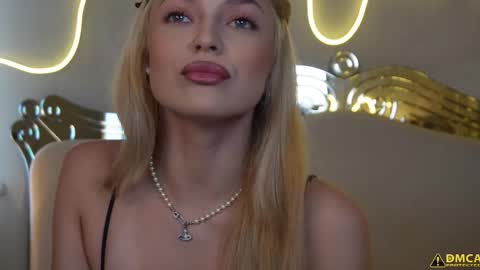 Kelly online show from 09/23/25, 05:21