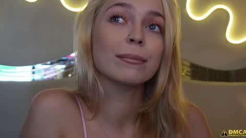 Kelly online show from 10/01/25, 05:35