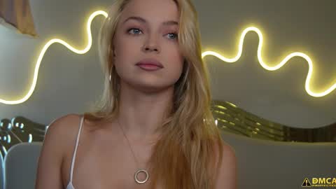 Kelly online show from 10/04/25, 05:16