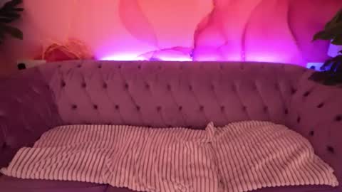 Snapshot of kellybabbe chatting on 11/24/25, 02:39 Kelly online show from 11/24/25, 02:39