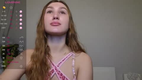 Snapshot of kellykeat chatting on 10/29/25, 11:23 Princess Kelly online show from 10/29/25, 11:23