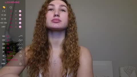 Snapshot of kellykeat chatting on 12/04/25, 08:45 Princess Kelly online show from 12/04/25, 08:45