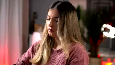 Snapshot of kellymathews chatting on 11/29/25, 03:09 Denise online show from 11/29/25, 03:09