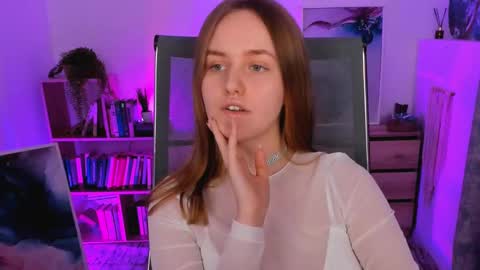 Snapshot of kellypoter chatting on 02/20/25, 12:57 kelly online show from 02/20/25, 12:57