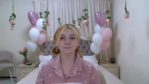 Kelly Stoneys online show from 02/19/25, 12:46