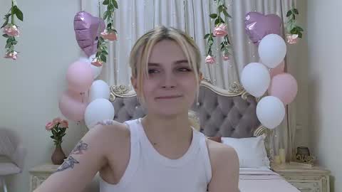 Kelly Stoneys online show from 03/07/25, 03:07