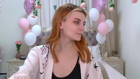 Kelly Stoneys online show from 03/12/25, 03:13