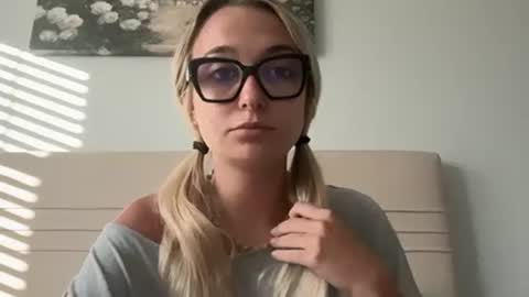 Kelsey Blu online show from 04/17/26, 11:08