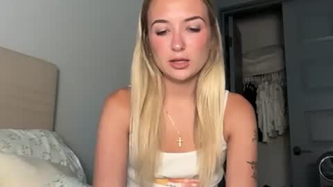 Snapshot of kelseyblu chatting on 06/27/26, 12:15 Kelsey Blu online show from 06/27/26, 12:15