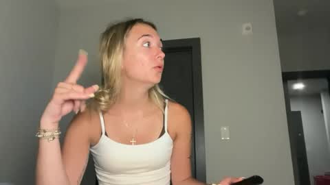 Snapshot of kelseyblu chatting on 07/07/26, 02:03 Kelsey Blu online show from 07/07/26, 02:03