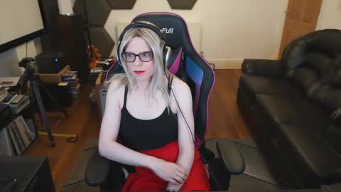 Snapshot of kelseycobalt chatting on 02/10/25, 09:15 kelseycobalt online show from 02/10/25, 09:15