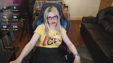 Snapshot of kelseycobalt chatting on 10/12/25, 06:29 kelseycobalt online show from 10/12/25, 06:29