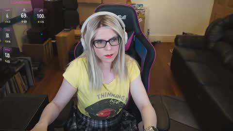 kelseycobalt online show from 12/19/25, 09:44