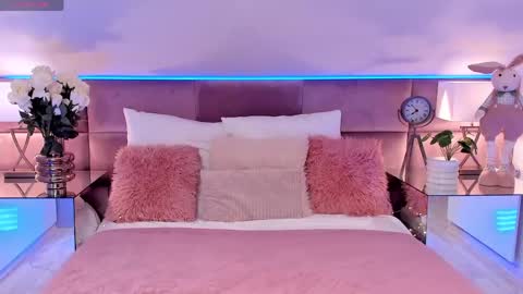 kelsi_di online show from 05/19/26, 05:14