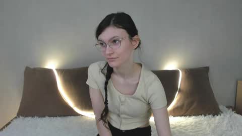 Kelsirabenold online show from 04/02/26, 05:16