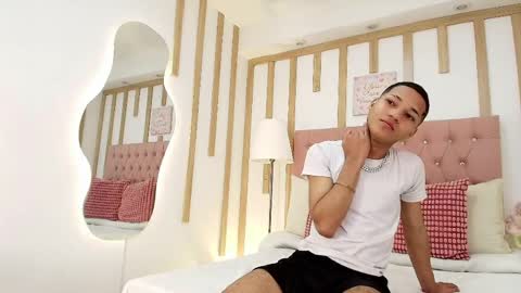 Snapshot of kelvin_josue chatting on 04/09/26, 12:21 Kelvin online show from 04/09/26, 12:21