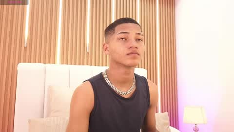 Snapshot of kelvin_josue chatting on 05/24/26, 08:14 Kelvin online show from 05/24/26, 08:14