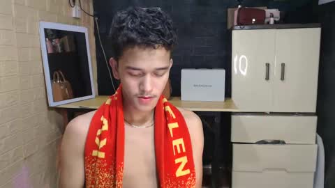 Snapshot of ken_bigcockxx chatting on 02/03/25, 10:36 Ken online show from 02/03/25, 10:36