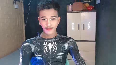 Snapshot of ken_bigcockxx chatting on 02/06/25, 02:58 Ken online show from 02/06/25, 02:58