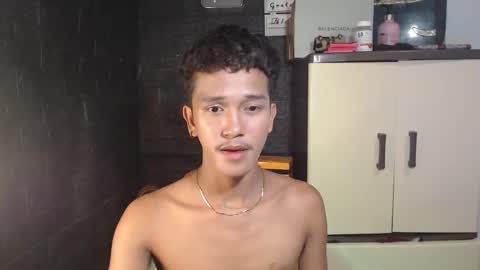 Snapshot of ken_bigcockxx chatting on 02/14/25, 06:19 Ken online show from 02/14/25, 06:19