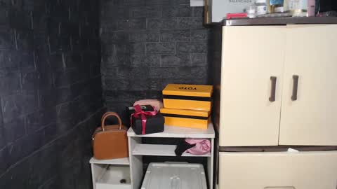 Snapshot of ken_bigcockxx chatting on 02/17/25, 06:59 Ken online show from 02/17/25, 06:59