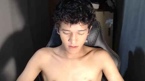 Snapshot of ken_bigcockxx chatting on 09/12/25, 01:00 Ken online show from 09/12/25, 01:00