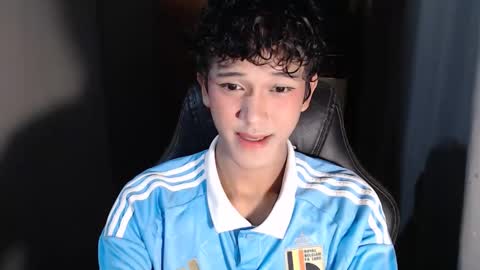 Snapshot of ken_bigcockxx chatting on 09/21/25, 09:22 Ken online show from 09/21/25, 09:22