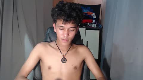 Snapshot of ken_bigcockxx chatting on 10/20/25, 05:30 Ken online show from 10/20/25, 05:30