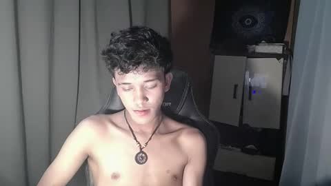 Snapshot of ken_bigcockxx chatting on 10/21/25, 05:13 Ken online show from 10/21/25, 05:13