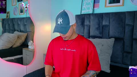 Snapshot of ken_boy_ chatting on 02/02/25, 11:30 online show from 02/02/25, 11:30