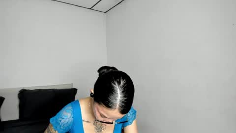 Kendal online show from 04/27/26, 03:10