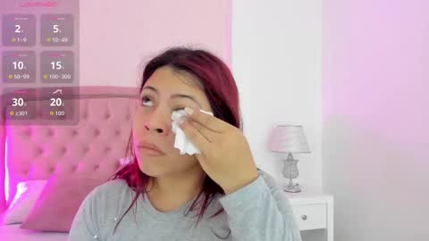 Snapshot of kendall__fox chatting on 11/12/25, 05:52 Kendall online show from 11/12/25, 05:52