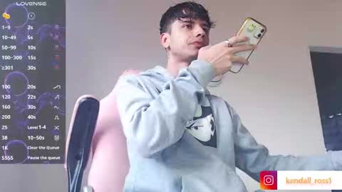 kendall ross online show from 10/01/25, 02:23