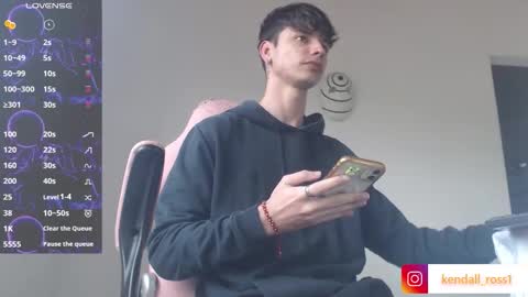 kendall ross online show from 10/26/25, 03:07