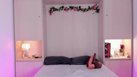 Kendal online show from 09/23/25, 12:30