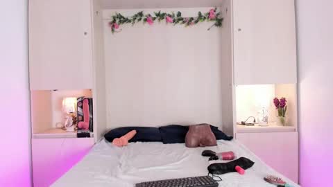 Kendal online show from 01/06/26, 12:20