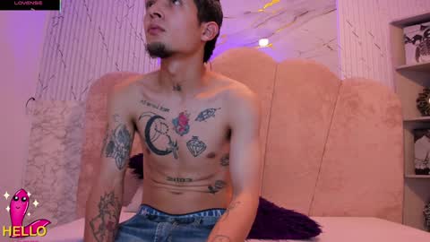 Snapshot of kendalltaylorr chatting on 01/18/25, 09:56 Kendall and Taylor online show from 01/18/25, 09:56